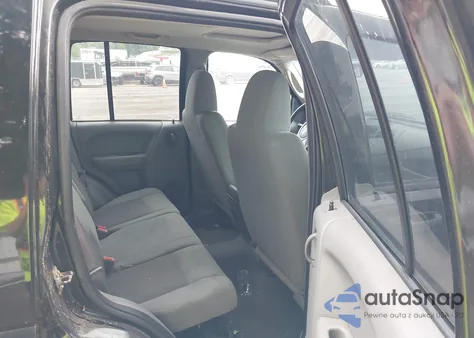 2007 Jeep Liberty Sport from USA, damaged, VIN 1J4GL48KX7W584802